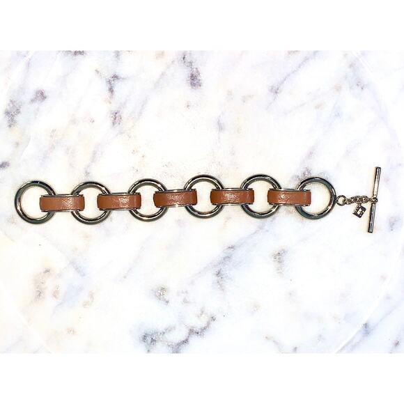 Banana Republic Chunky Gold Tone Tan Leather Link Toggle Bracelet EUC - Picture 3 of 9